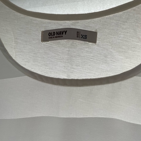 Women’s Old Navy blouse - Picture 4 of 4